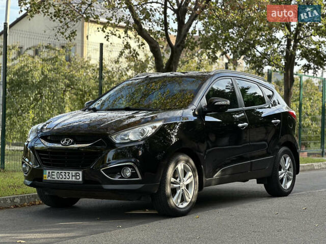 Черный Хендай их35, объемом двигателя 2 л и пробегом 87 тыс. км за 12900 $, фото 5 на Automoto.ua