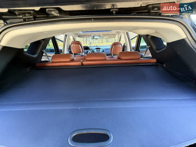 Чорний Хендай іх35, об'ємом двигуна 2 л та пробігом 153 тис. км за 13999 $, фото 57 на Automoto.ua