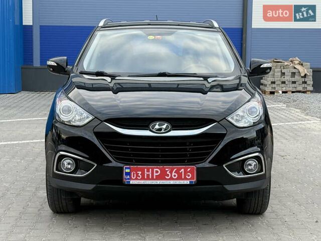 Черный Хендай их35, объемом двигателя 0 л и пробегом 201 тыс. км за 11850 $, фото 3 на Automoto.ua