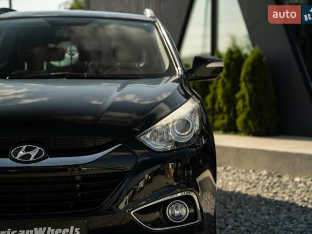 Черный Хендай их35, объемом двигателя 2 л и пробегом 147 тыс. км за 15200 $, фото 17 на Automoto.ua