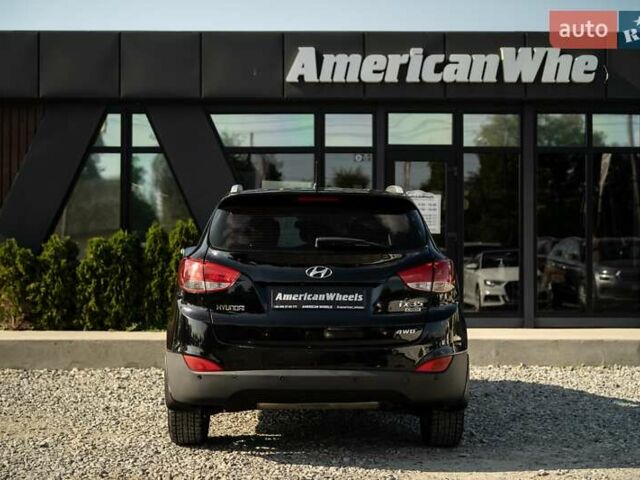 Черный Хендай их35, объемом двигателя 2 л и пробегом 147 тыс. км за 15200 $, фото 5 на Automoto.ua