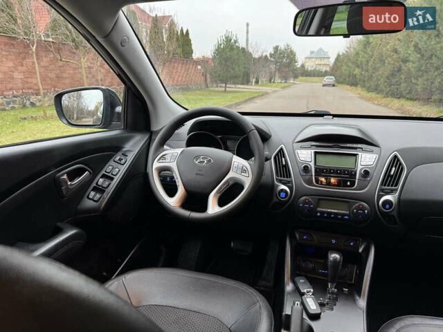 Чорний Хендай іх35, об'ємом двигуна 2 л та пробігом 177 тис. км за 14650 $, фото 46 на Automoto.ua