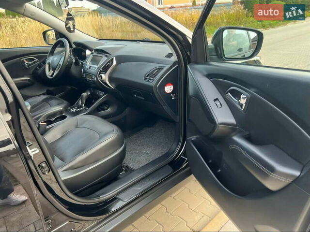Черный Хендай их35, объемом двигателя 2 л и пробегом 202 тыс. км за 15700 $, фото 30 на Automoto.ua
