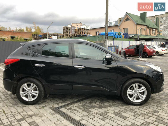 Черный Хендай их35, объемом двигателя 2 л и пробегом 178 тыс. км за 13999 $, фото 12 на Automoto.ua