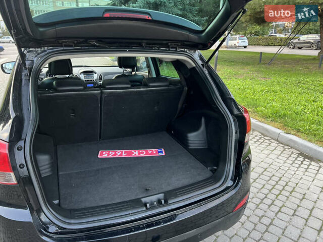 Черный Хендай их35, объемом двигателя 2 л и пробегом 175 тыс. км за 13900 $, фото 22 на Automoto.ua