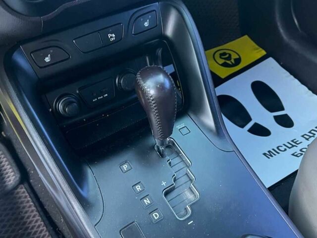 Чорний Хендай іх35, об'ємом двигуна 2 л та пробігом 178 тис. км за 13700 $, фото 13 на Automoto.ua