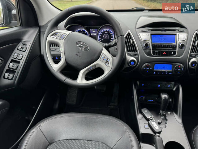 Чорний Хендай іх35, об'ємом двигуна 2 л та пробігом 177 тис. км за 14650 $, фото 33 на Automoto.ua