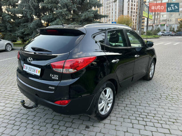 Черный Хендай их35, объемом двигателя 2 л и пробегом 175 тыс. км за 13900 $, фото 12 на Automoto.ua