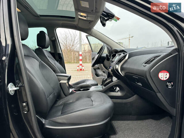 Чорний Хендай іх35, об'ємом двигуна 2 л та пробігом 148 тис. км за 14599 $, фото 38 на Automoto.ua