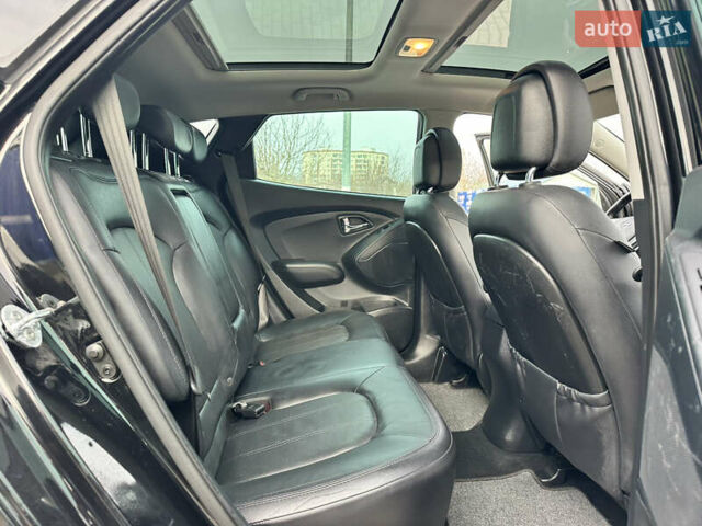 Чорний Хендай іх35, об'ємом двигуна 2 л та пробігом 148 тис. км за 14599 $, фото 45 на Automoto.ua