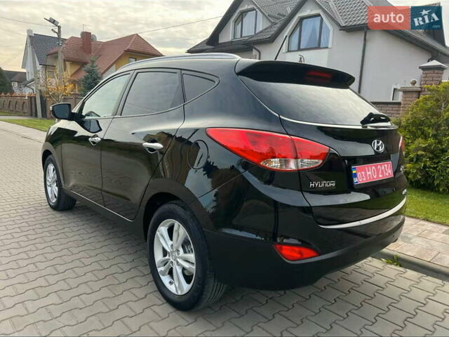 Черный Хендай их35, объемом двигателя 2 л и пробегом 202 тыс. км за 15700 $, фото 18 на Automoto.ua