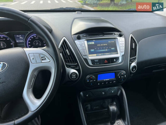 Черный Хендай их35, объемом двигателя 2 л и пробегом 175 тыс. км за 13900 $, фото 27 на Automoto.ua