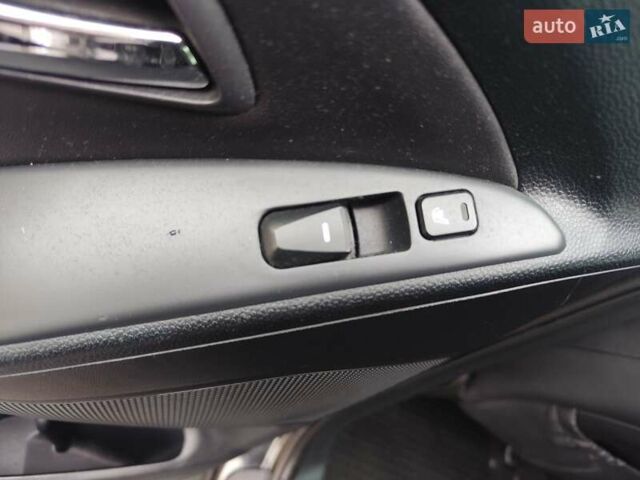 Хендай их35 2013 в Житомире на Automoto.ua Черный Хендай их35, объемом двигателя 1.7 л и пробегом 158 тыс. км за 11900 $, фото 35 на Automoto.ua