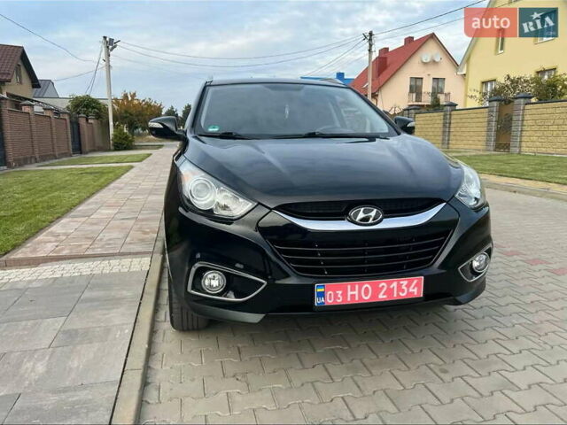 Черный Хендай их35, объемом двигателя 2 л и пробегом 202 тыс. км за 15700 $, фото 9 на Automoto.ua