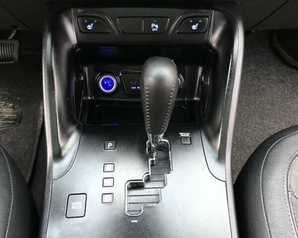 Черный Хендай их35, объемом двигателя 2 л и пробегом 178 тыс. км за 13999 $, фото 36 на Automoto.ua