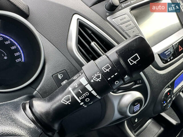 Чорний Хендай іх35, об'ємом двигуна 2 л та пробігом 148 тис. км за 14599 $, фото 35 на Automoto.ua