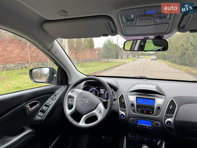 Чорний Хендай іх35, об'ємом двигуна 2 л та пробігом 177 тис. км за 14650 $, фото 28 на Automoto.ua