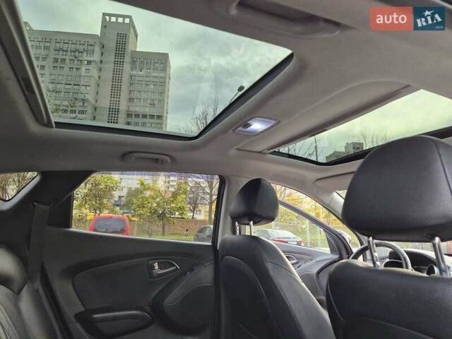 Хендай их35 2013 в Киеве на Automoto.ua Черный Хендай их35, объемом двигателя 2 л и пробегом 153 тыс. км за 13500 $, фото 19 на Automoto.ua