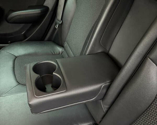 Чорний Хендай іх35, об'ємом двигуна 2 л та пробігом 177 тис. км за 14650 $, фото 57 на Automoto.ua