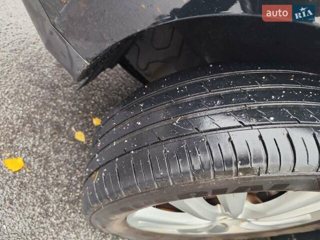 Хендай их35 2013 в Житомире на Automoto.ua Черный Хендай их35, объемом двигателя 1.7 л и пробегом 158 тыс. км за 11900 $, фото 72 на Automoto.ua