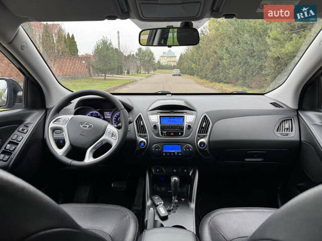Чорний Хендай іх35, об'ємом двигуна 2 л та пробігом 177 тис. км за 14650 $, фото 27 на Automoto.ua