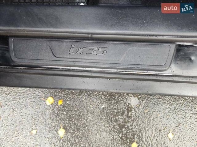 Хендай их35 2013 в Житомире на Automoto.ua Черный Хендай их35, объемом двигателя 1.7 л и пробегом 158 тыс. км за 11900 $, фото 29 на Automoto.ua