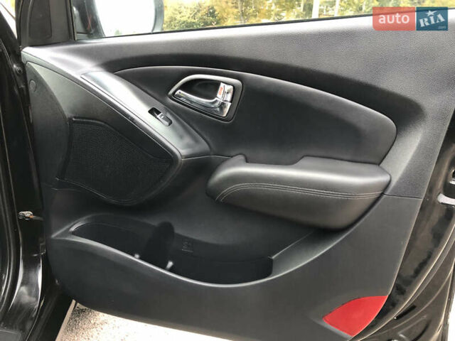 Черный Хендай их35, объемом двигателя 2 л и пробегом 178 тыс. км за 13999 $, фото 25 на Automoto.ua