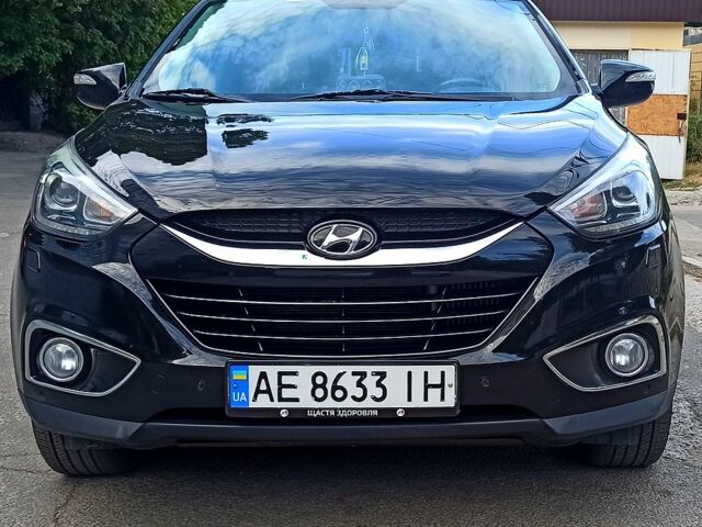 Чорний Хендай іх35, об'ємом двигуна 2 л та пробігом 167 тис. км за 13800 $, фото 2 на Automoto.ua