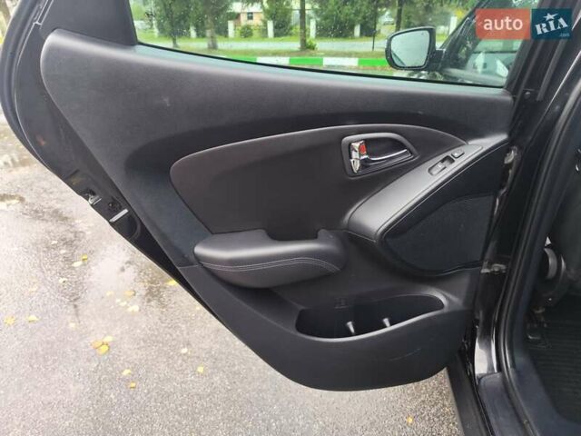 Хендай их35 2013 в Житомире на Automoto.ua Черный Хендай их35, объемом двигателя 1.7 л и пробегом 158 тыс. км за 11900 $, фото 34 на Automoto.ua