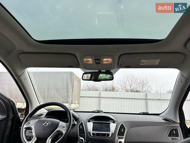Чорний Хендай іх35, об'ємом двигуна 2 л та пробігом 148 тис. км за 14599 $, фото 44 на Automoto.ua