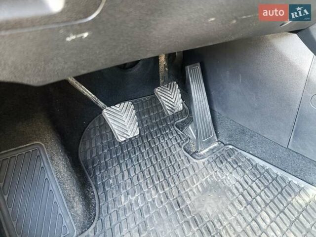 Чорний Хендай іх35, об'ємом двигуна 2 л та пробігом 237 тис. км за 12950 $, фото 12 на Automoto.ua