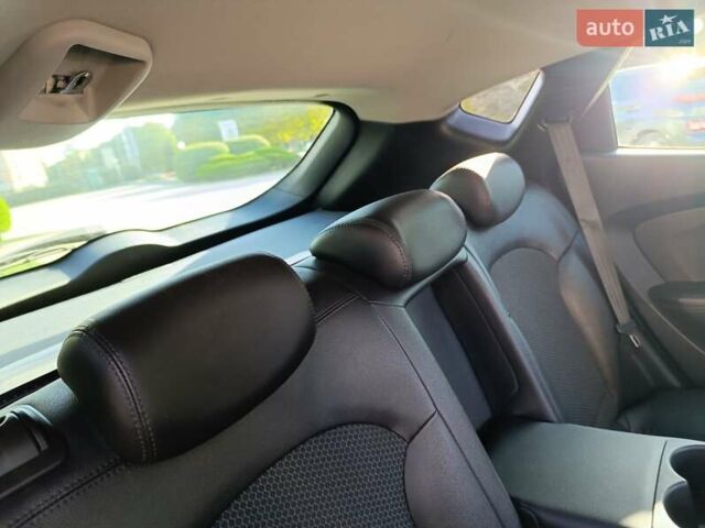 Чорний Хендай іх35, об'ємом двигуна 2 л та пробігом 237 тис. км за 12950 $, фото 29 на Automoto.ua