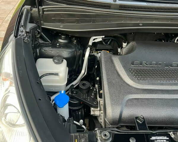 Черный Хендай их35, объемом двигателя 2 л и пробегом 202 тыс. км за 15700 $, фото 26 на Automoto.ua