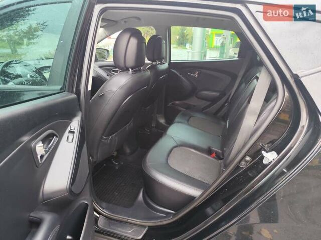 Хендай их35 2013 в Житомире на Automoto.ua Черный Хендай их35, объемом двигателя 1.7 л и пробегом 158 тыс. км за 11900 $, фото 32 на Automoto.ua