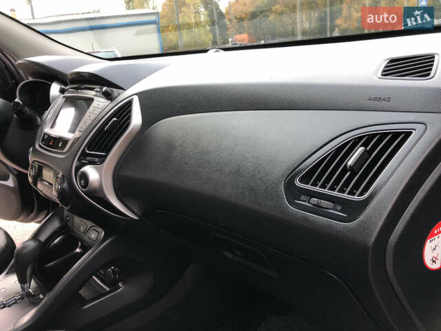 Черный Хендай их35, объемом двигателя 2 л и пробегом 178 тыс. км за 13999 $, фото 33 на Automoto.ua