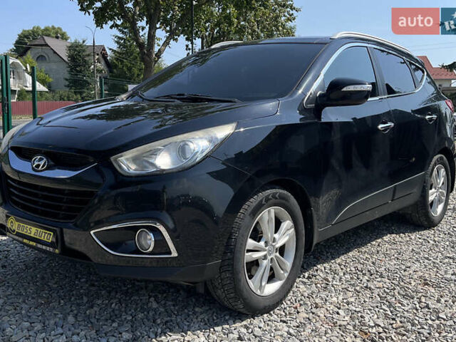 Черный Хендай их35, объемом двигателя 2 л и пробегом 178 тыс. км за 13700 $, фото 2 на Automoto.ua