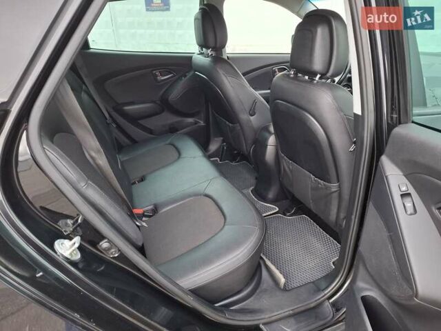 Хендай их35 2014 в Киеве на Automoto.ua Черный Хендай их35, объемом двигателя 1.7 л и пробегом 210 тыс. км за 13300 $, фото 17 на Automoto.ua