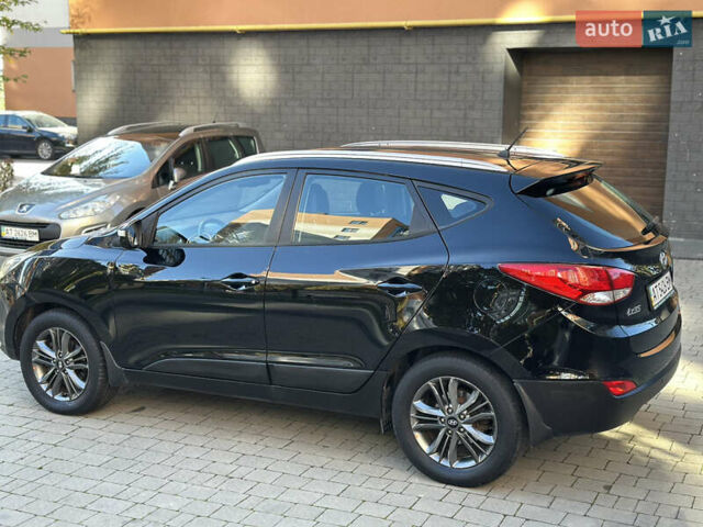 Черный Хендай их35, объемом двигателя 2 л и пробегом 96 тыс. км за 11950 $, фото 32 на Automoto.ua