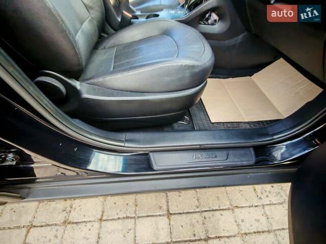 Хендай их35 2014 в Бердичеве на Automoto.ua Черный Хендай их35, объемом двигателя 2 л и пробегом 203 тыс. км за 13850 $, фото 12 на Automoto.ua
