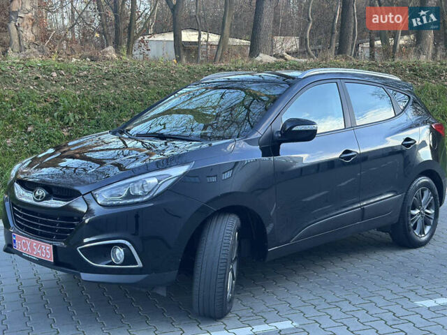 Черный Хендай их35, объемом двигателя 2 л и пробегом 237 тыс. км за 15150 $, фото 5 на Automoto.ua