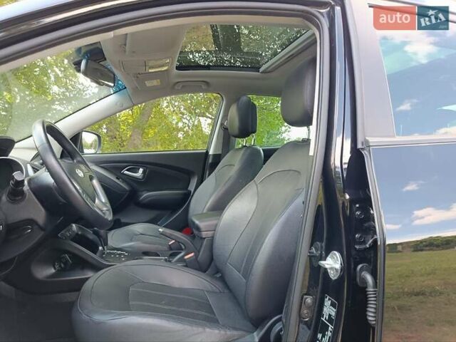 Хендай их35 2014 в Луцке на Automoto.ua Черный Хендай их35, объемом двигателя 2 л и пробегом 208 тыс. км за 15350 $, фото 53 на Automoto.ua