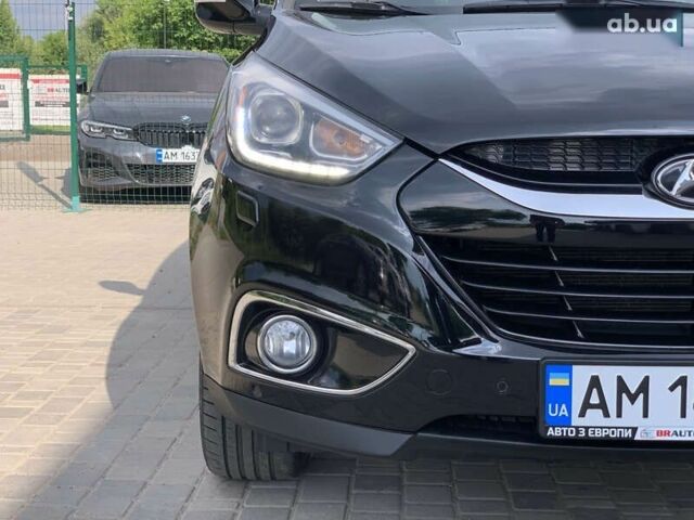 Черный Хендай их35, объемом двигателя 2 л и пробегом 214 тыс. км за 14999 $, фото 8 на Automoto.ua