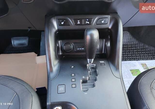 Чорний Хендай іх35, об'ємом двигуна 2 л та пробігом 203 тис. км за 13750 $, фото 17 на Automoto.ua