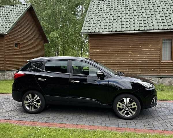 Черный Хендай их35, объемом двигателя 2 л и пробегом 172 тыс. км за 15500 $, фото 7 на Automoto.ua