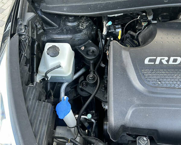 Чорний Хендай іх35, об'ємом двигуна 2 л та пробігом 230 тис. км за 13400 $, фото 72 на Automoto.ua