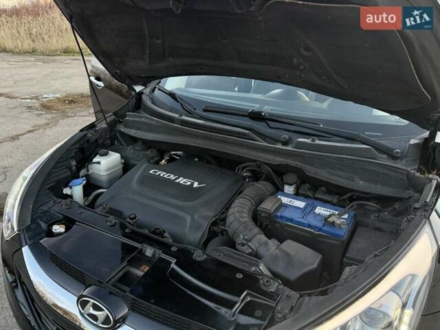 Черный Хендай их35, объемом двигателя 2 л и пробегом 182 тыс. км за 14650 $, фото 82 на Automoto.ua