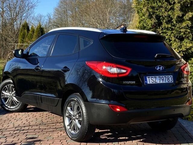 Черный Хендай их35, объемом двигателя 1.7 л и пробегом 189 тыс. км за 8900 $, фото 2 на Automoto.ua