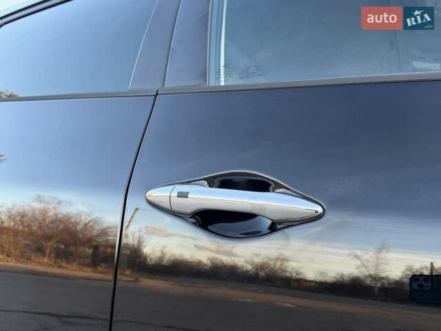 Черный Хендай их35, объемом двигателя 2 л и пробегом 182 тыс. км за 14650 $, фото 9 на Automoto.ua