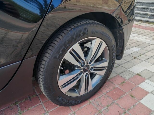 Черный Хендай их35, объемом двигателя 2 л и пробегом 203 тыс. км за 13900 $, фото 7 на Automoto.ua