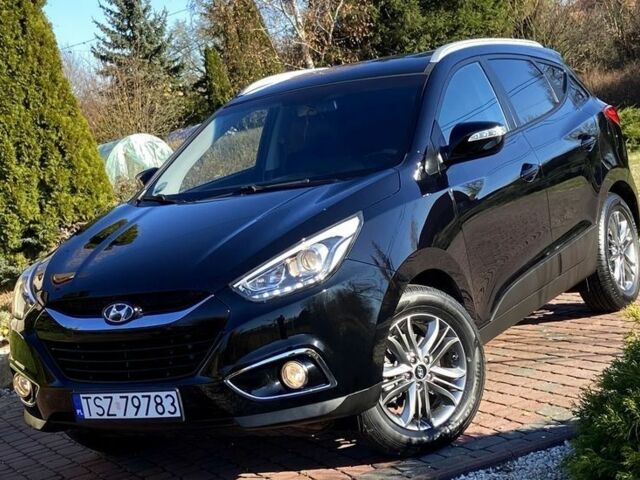 Черный Хендай их35, объемом двигателя 1.7 л и пробегом 189 тыс. км за 8900 $, фото 1 на Automoto.ua